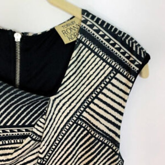 Torn by Ronny Kobo Size Small Ruched Dress Sheath Geometric Bodycon Sleeveless - Picture 2 of 8
